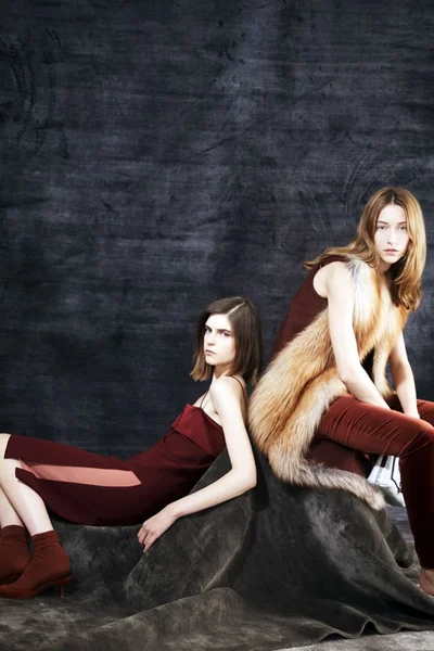 Look 12